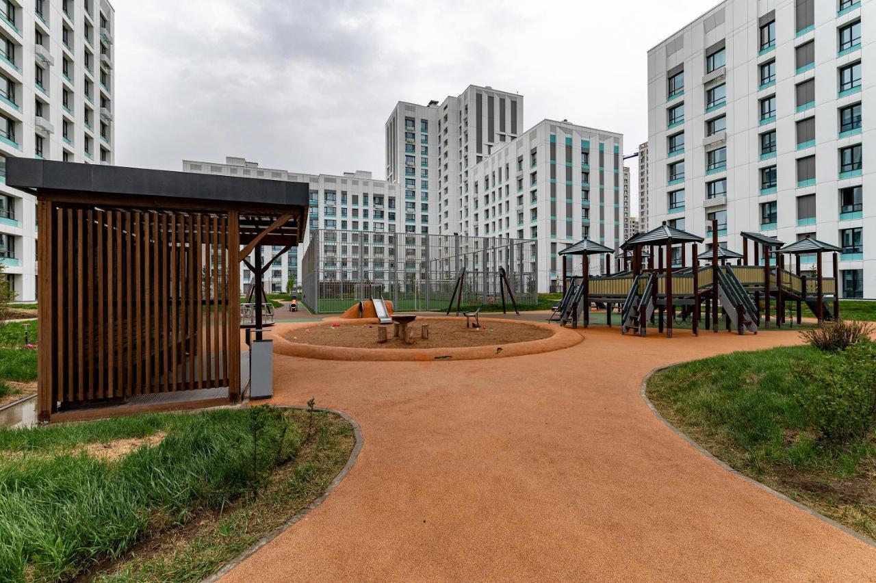 Уютная 1 Комнатная Freedom Apartamento Astana Exterior foto